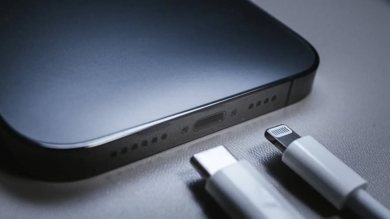 iPhone 15 Serisi TYPE-C Şarj Aleti 15, 15 pro, 15 plus, 15 pro max uyumlu